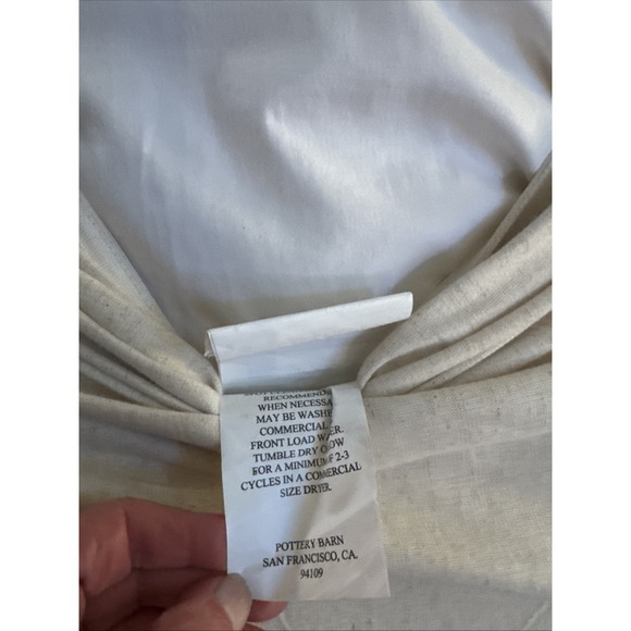 POTTERY BARN Embroidered Pillow W‎ Cover Natural/Blue 24" X 24" Bauble Linen - Picture 9 of 10